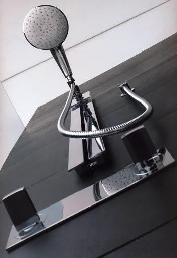 Blandebatteri, Dusj, Servant