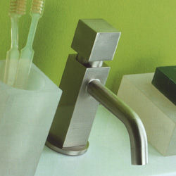 Blandebatteri, Dusj, Servant