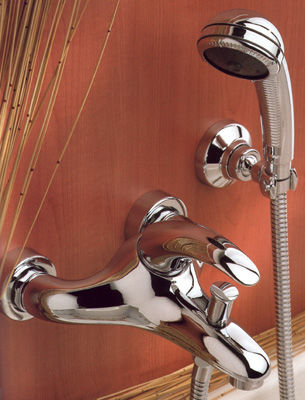 Blandebatteri, Dusj, Servant